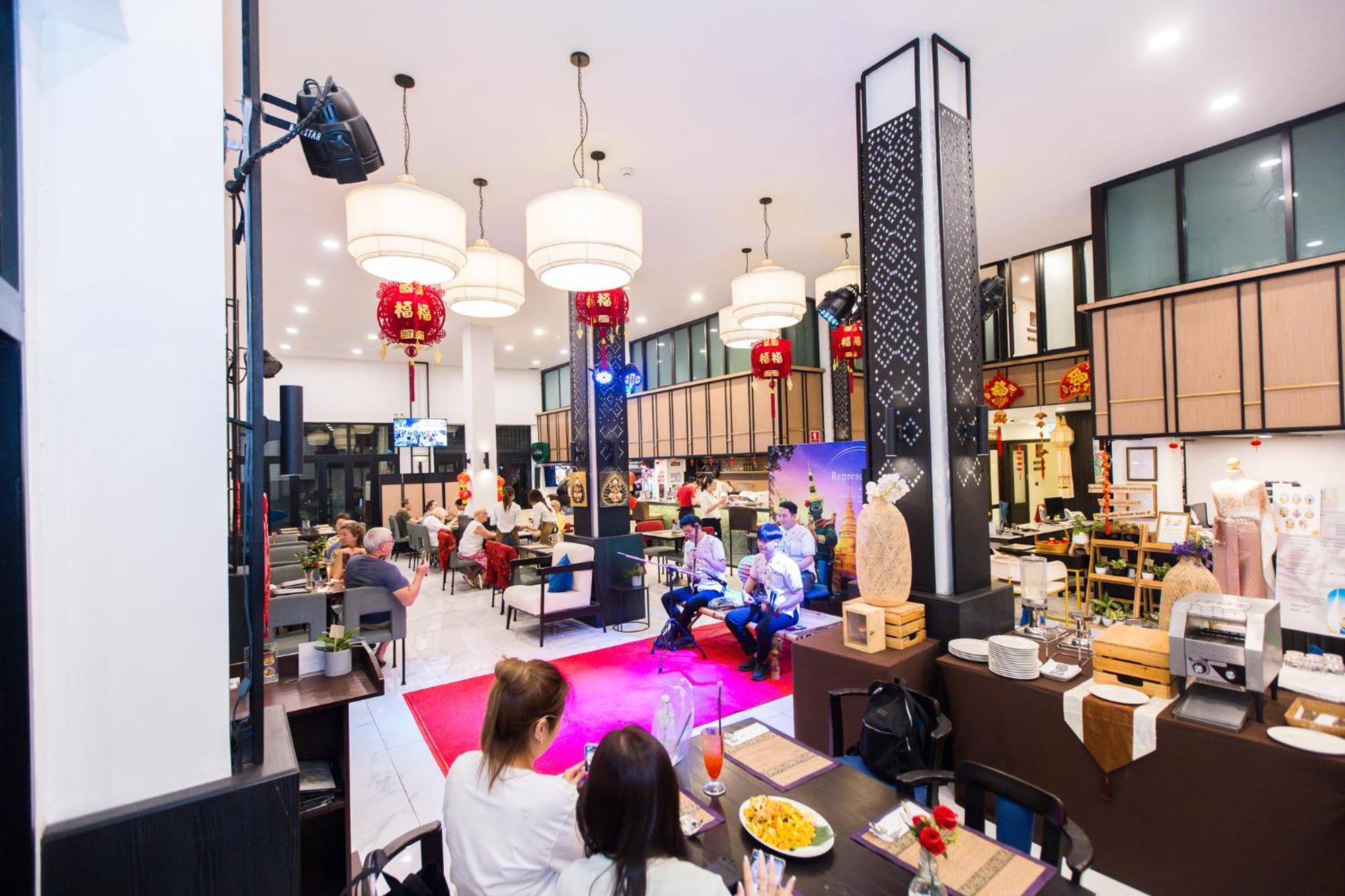 The Experience Walking Street Chiang Mai Exterior foto