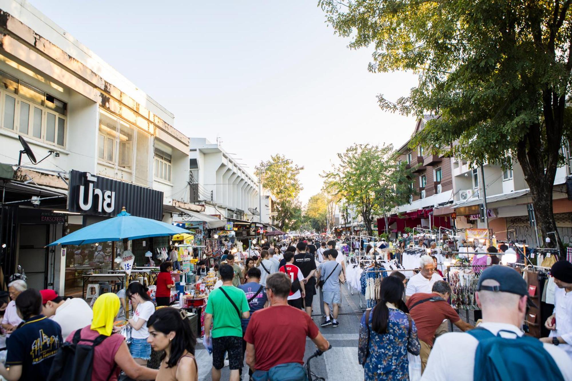 The Experience Walking Street Chiang Mai Exterior foto