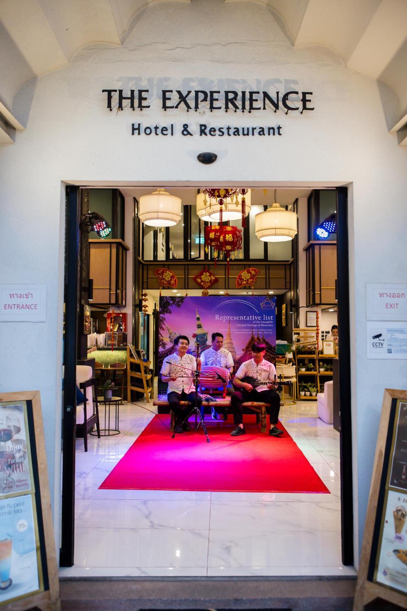 The Experience Walking Street Chiang Mai Exterior foto